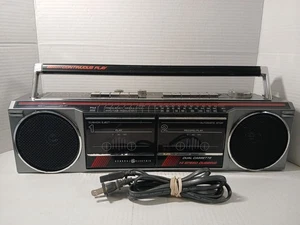 General Electric Ghettoblaster Radio Dual Kassette FM/AM Modell 3-5631A - Bild 1 von 5