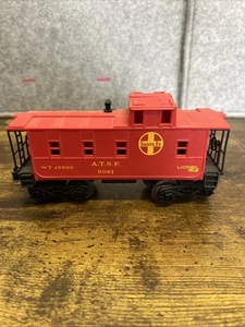 Lionel Santa Fe ATSF 9061 Caboose - Picture 1 of 8