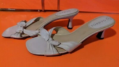 Tacones sin cordones blancos "George" para mujer talla 8 Foto 1 de 4