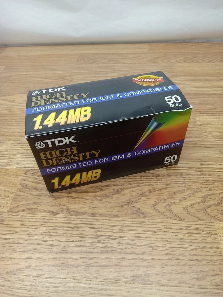 TDK Alta Densidad 1.44 MB Formateado para IBM y Compatibles 33 Discos Abiertos Foto 1 de 4