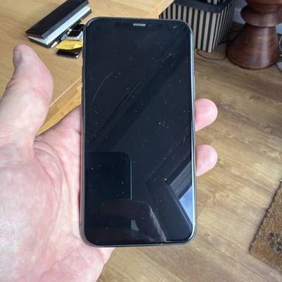 Apple iPhone 11 Pro Max A2218 64/256GB Mobile Grey/Silver Unlocked/EE GRADE C - Image 1 of 2