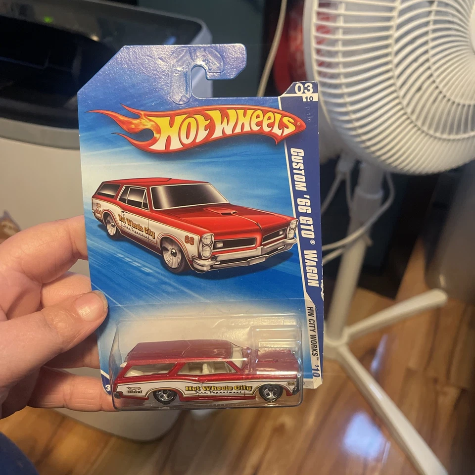 Hot Wheels HW City Works 2010 3/10 - Custom '66 GTO Wagon 111/240 Foto 1 de 1