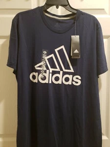 Camiseta deportiva Adidas para hombre color clásico azul marino con logotipo gráfico, talla XL nueva - Imagen 1 de 8