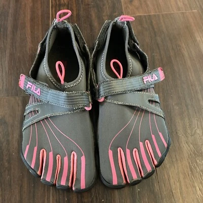 WOMENS FILA SKELE-TOES SLIP ON TOE SHOES SIZE 6 GRAY PINK SEE MEASUREMENT - Image 1 of 4