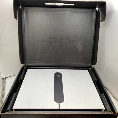 Dell Alienware x 16 R2 16 «QHD + 240 Гц Ultra9 185H 32GB 1TB SSD RTX 4080 - открытая коробка - Изображение 1 из 4