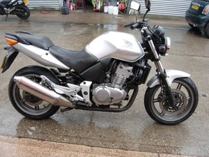 2004 HONDA CBF600 MOTORCYCLE - Picture 1 of 11