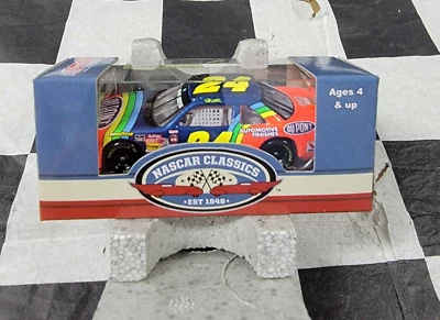 Jeff Gordon #24 DuPont Vittoria Di Charlotte 1994 Lumina 1:64 W242465DUPJGM - Immagine 1 di 4