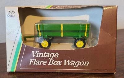  John Deere Flare Box Wagon, ERTL #5637, 1/43 Scale - Image 1 of 4