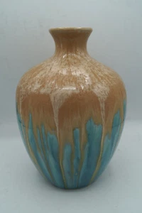 HAND THROWN ART POTTERY VASE TAN & TEAL GLAZE 9" X 6" SIGNED - Picture 1 of 8