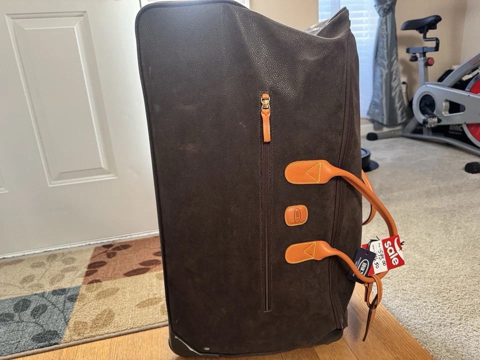 "Maleta/Equipaje Brics 30""". Número de modelo BLF02511.  Verde oliva. Foto 1 de 4