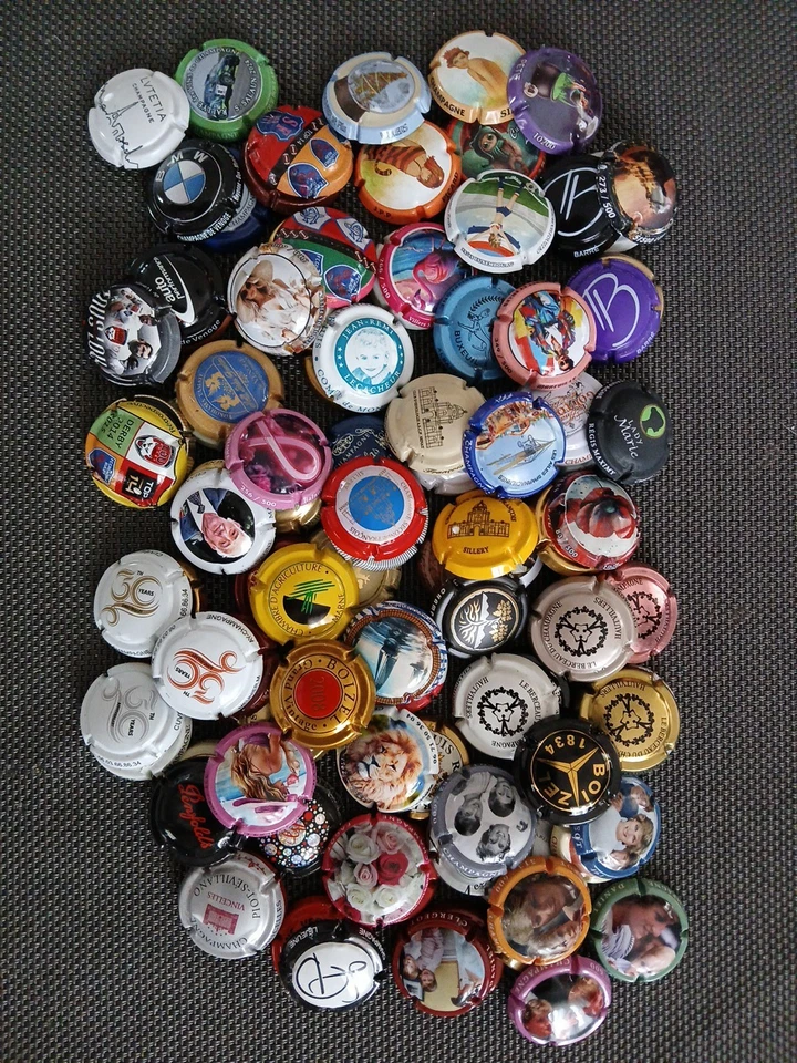 Capsule de Champagne Lot De 100, De Venoge,Serie Clergeot Cote30 Numéroté  Etc.. - Photo 1/4