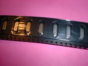 10x SMD-Quarz 10MHz 22pF 49USMX - Picture 1 of 2