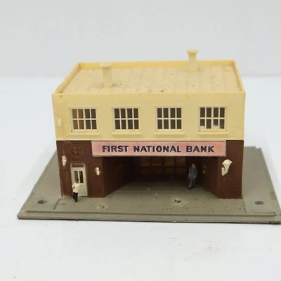 N Scale Model Power First National Bank Pre-Lit Scenery Building with Figures - Image 1 of 4