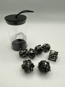 Juego de dados DnD de metal hueco de 7 piezas - Draco Immortui - plata - Imagen 1 de 5