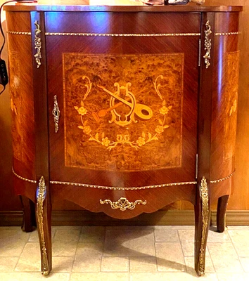 French-Style Marquetry Demilune Cabinet Made in Spain Vintage — 第 1/4 张图片