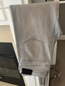 Men's Liverpool Modern Straight Jeans Size 32x32 Grey Denim - Picture 1 of 10