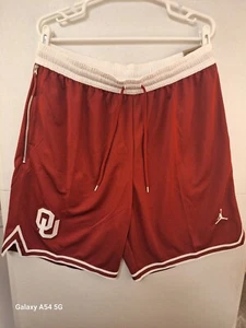 Pantaloncini da basket Air Jordan Jumpman Nike OU Oklahoma Sooners da uomo 2XL nuovi con etichette $75 - Foto 1 di 3