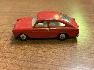 Vintage LESNEY Rojo VW VOLKSWAGEN 1600 TL Matchbox Serie Nº 67 Foto 1 de 4