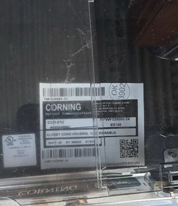 Corning CCH-01U Obudowa złącza szafy 1 RU, czarna, na 2 panele CCH - Zdjęcie 1 z 2
