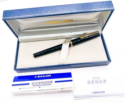 Pluma Estilográfica Sailor Resina Negra Plumín F Caja Convertidor Incluido Funcional Foto 1 de 4