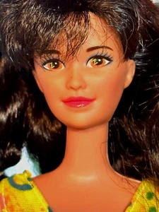 Barbie Hawaiian Fun Kira With Hula Skirt & Strawberry Scented Bracelet - New 🍊 - Picture 1 of 22