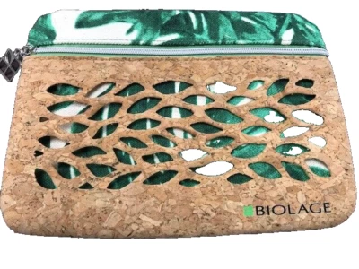 Bolsa Maquillaje Matrix Biolage 8 X 6 Beige y Verde Patrón Hojas Foto 1 de 3