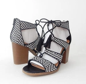 Nuevo con etiquetas Indigo rd. Sandalias Pinka Con cordones City talla 9,5 M (EE. UU.) negras tela múltiple - Imagen 1 de 12
