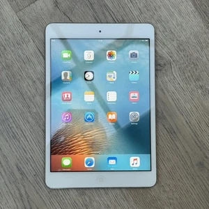 apple iPad mini Wi-Fi 1st Generation, White/Silver, 16GB, Model A1432 - Picture 1 of 12