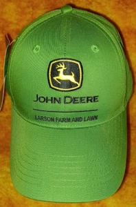 John Deere grüne Larson Farm und Rasen Kugelkappe Druckknopflasche neu mit Etikett Krempe Karte ist intakt - Bild 1 von 9