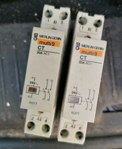 MERLIN GERIN multi9 CT Relais 2pol 20A 24V 15377 - Bild 1 von 1