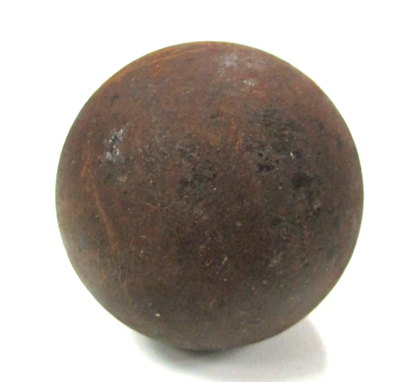 Antigua bola de cañón de hierro de 2,5" de la era de la Guerra Civil / 2 lb4 oz Foto 1 de 3