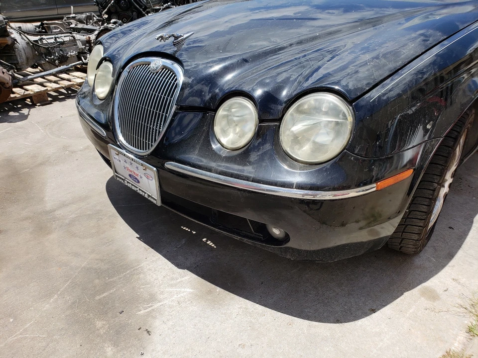  PARAGOLPES DELANTERO IZQUIERDO TIPO JAGUAR S 2005 2006 2007 2008 MOLDURA CROMADA Foto 1 de 1