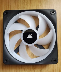Corsair iCUE LINK QX120 RGB 120mm Case Fan - Afbeelding 1 van 5