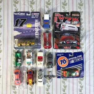 Verschiedene Hot Wheels NASCAR Spielzeugauto LKW Rennwagen gebraucht versiegelt Autos Sammlung - Bild 1 von 7