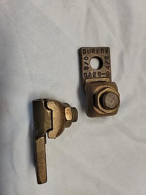 BURNDY QA28-B COPPER LUG 3/O 4/O NEW OLD STOCK  - Image 1 of 3