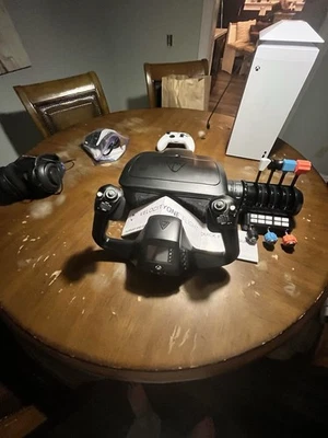 Xbox con Flight Sim y más en descripción Foto 1 de 4