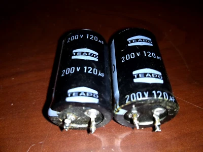 Par de condensadores a presión Teapo 200V 120uF LY 85C Foto 1 de 4
