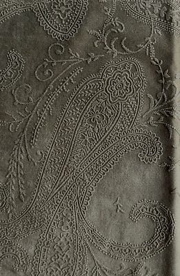 Kravet Collections Echo Design  Impress Slate  24"x24" Fabric Remnant - Image 1 of 3