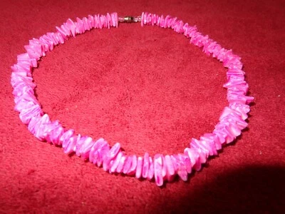 VINTAGE NEW  16 in  PINK PUKA SHELL NECKLACE NEVER USED - BARREL CLASP  #Z 114 Foto 1 de 4
