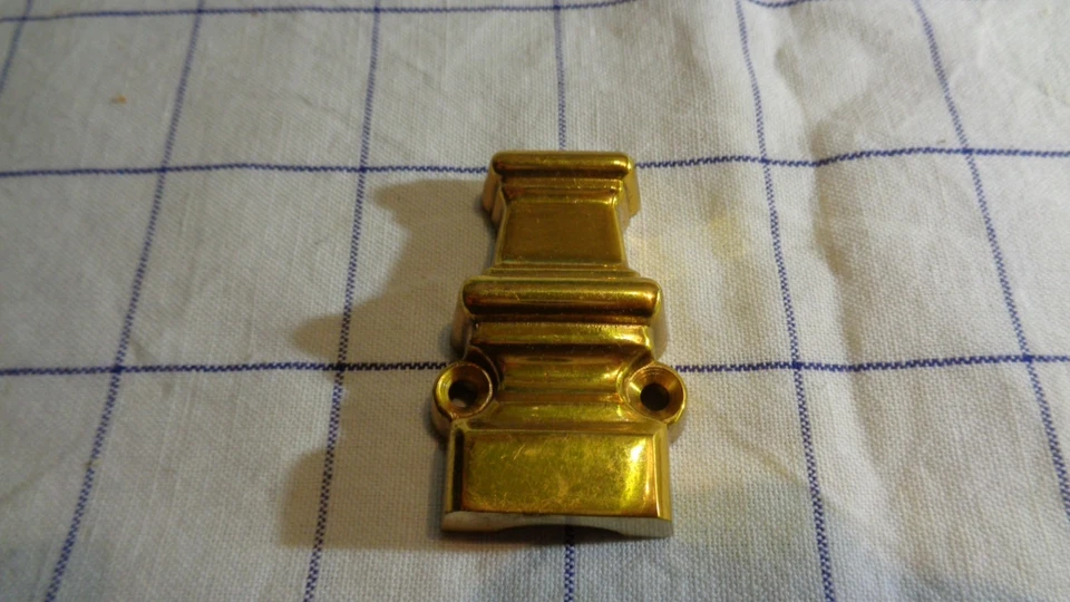 ELEMENT DE CREMONE LAITON 1960 - CHAPITEAU - EMPIRE - POUR BARRE DE 16 mm - C 94 - Photo 1/4