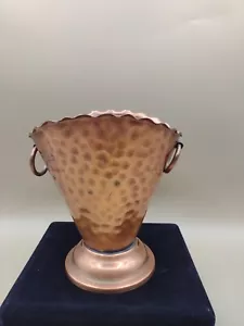 Gregorian Copper "Fan" Vase Signed Hammered Copper 7" Tall Pre-owned - Picture 1 of 13