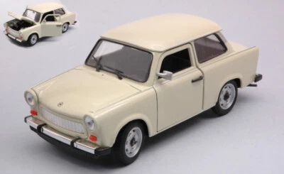 MODELLINO AUTO EPOCA STATICO WELLY TRABANT 601 CREAM MODELLISMO SCALA 1:24 - Immagine 1 di 2