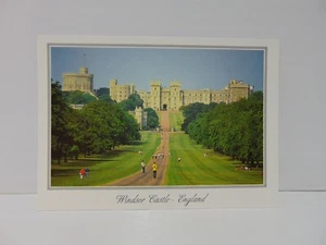 Kardorama Windsor Castle England Postcard - Picture 1 of 2