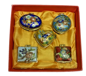 Juego 5 Mini Cajas de Pastillero Cloisonne Baratija Floral Corazón Ovalado Cuadrado Rectángulo Bisagra - Imagen 1 de 24