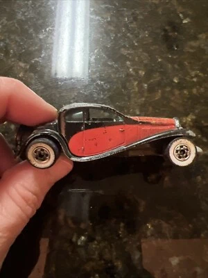 Vintage Classic 1980 Hot Wheels Black/Red '37 Bugatti Blackwall Hong Kong HK - Image 1 of 4