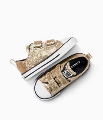 Converse Chuck Taylor All Star Fácil En Dorado Brillo Brillo Niña Pequeña 7C (7T) Foto 1 de 4