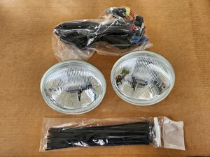 Volvo Toyota 7" Halogen H4 Headlight Kit Amazon 122 123GT 1800 PV544 PV444 Duett - Picture 1 of 12