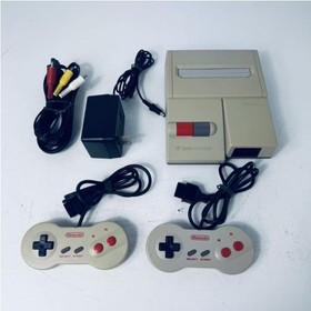 Nintendo New Famicom AV Family Computer HVC-101 Tested with two controllers