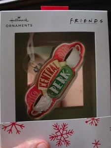Hallmark Friends Central Perk Cafe Sign Logo Christmas Ornament - Foto 1 di 2
