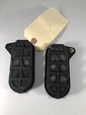 Toyota Corolla Side Vent Right & Left Side CP, HT, LB, SED 1980 1981 1982 1983 - Image 1 of 3